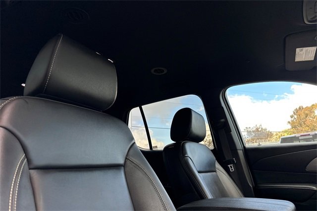 Used 2023 Chevrolet Traverse LT image 20