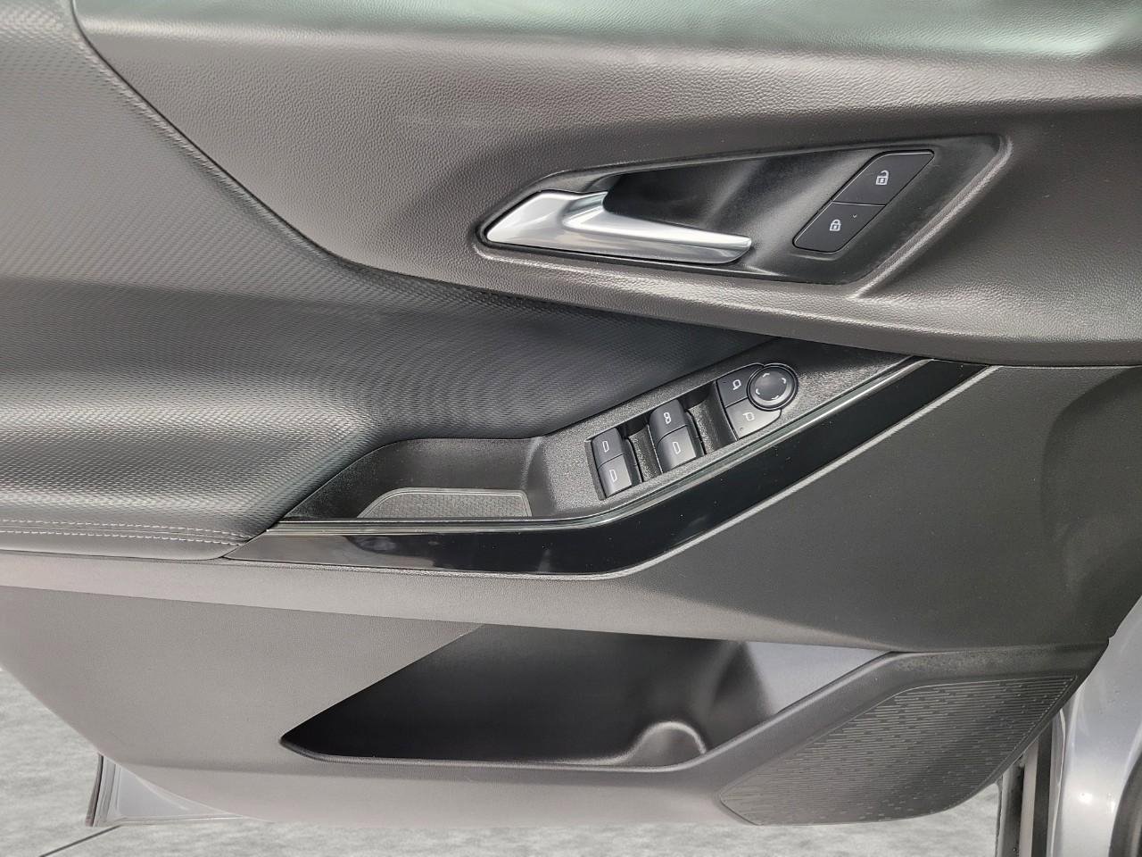 Used 2025 Chevrolet Equinox LT image 25