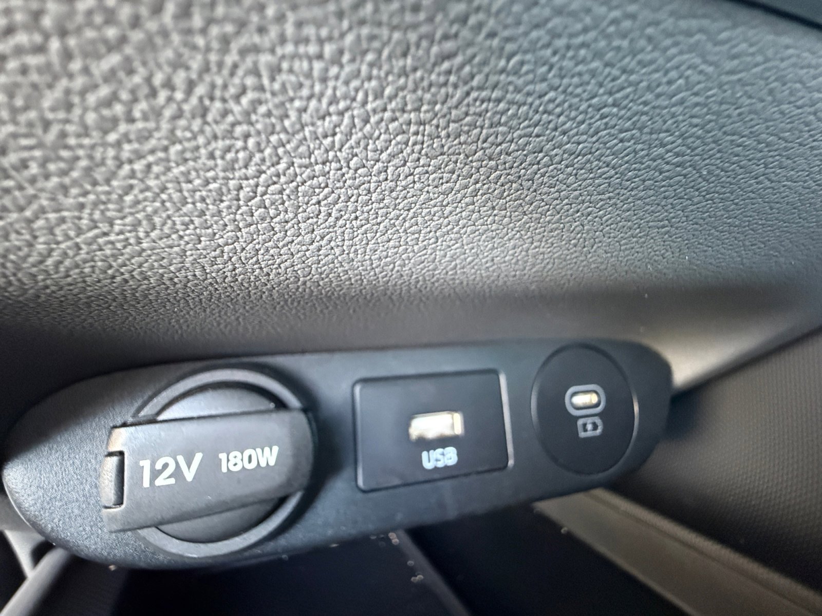 Certified 2025 Hyundai Elantra Sport FWD image 31