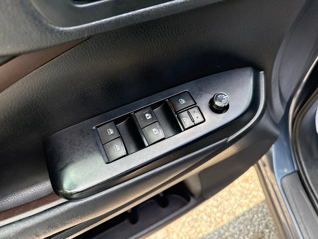 Used 2018 Toyota Highlander XLE AWD/4WD image 9