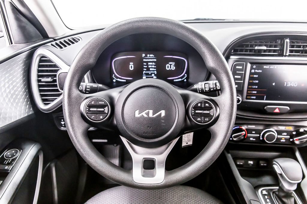 Used 2023 Kia Soul LX FWD image 20