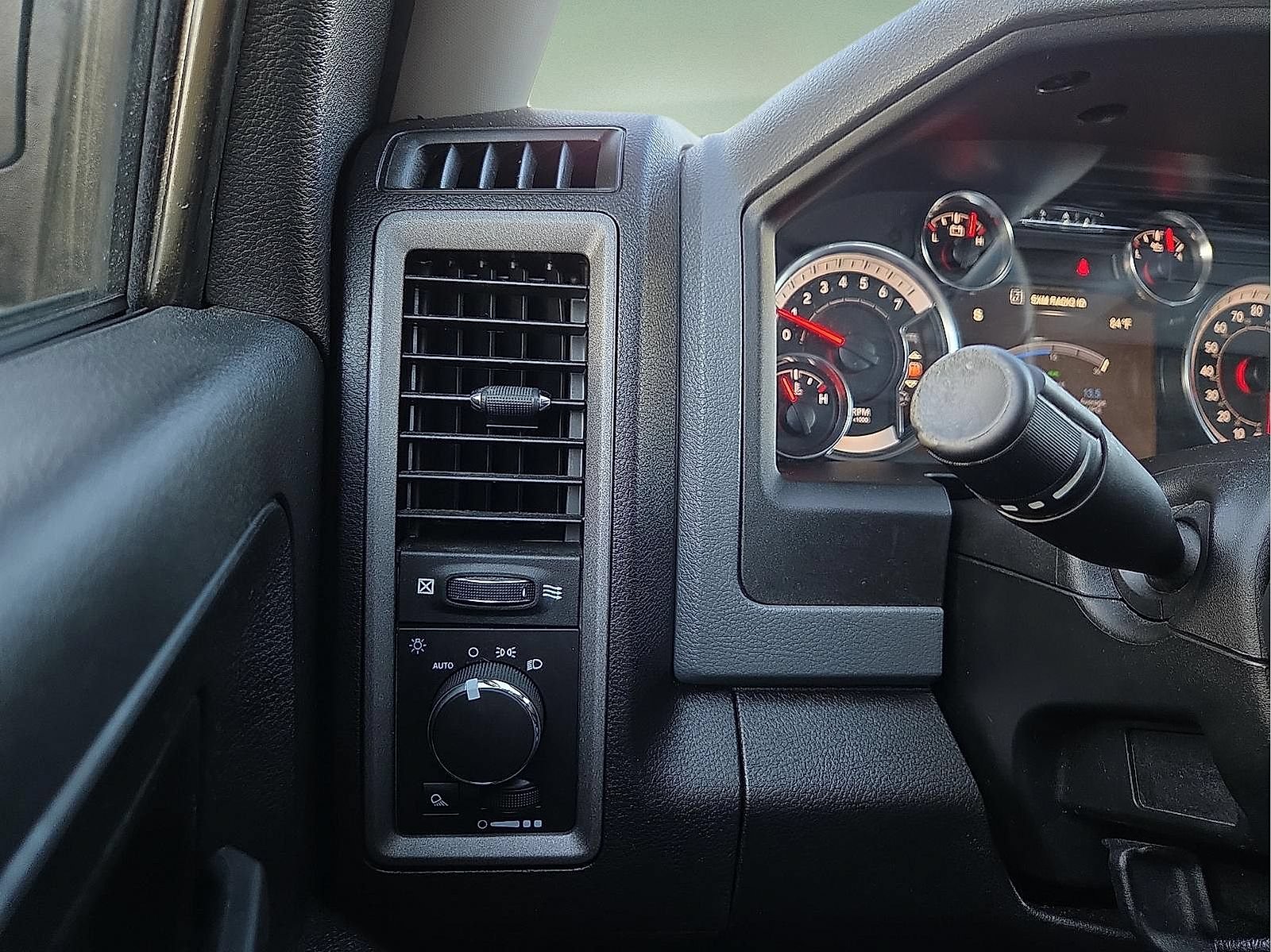 Used 2020 RAM 1500 Tradesman w/ Electronics Group AWD/4WD image 22
