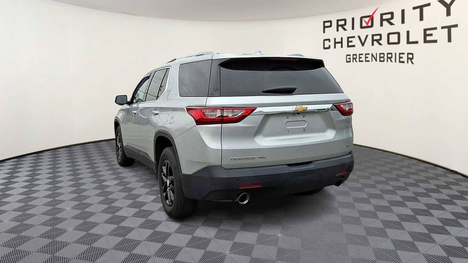 Used 2018 Chevrolet Traverse LT image 7