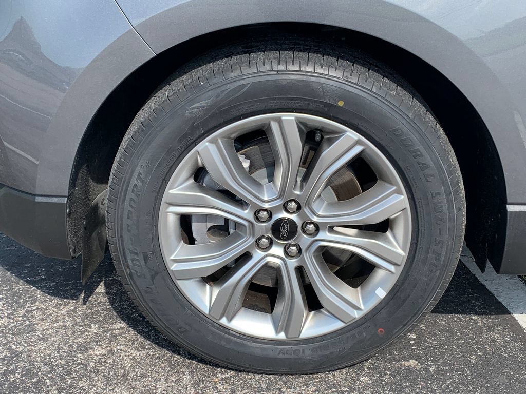 Used 2024 Ford Edge Titanium AWD/4WD image 10