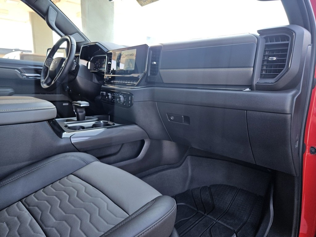 Used 2024 Chevrolet Silverado 1500 ZR2 w/ Technology Package image 12