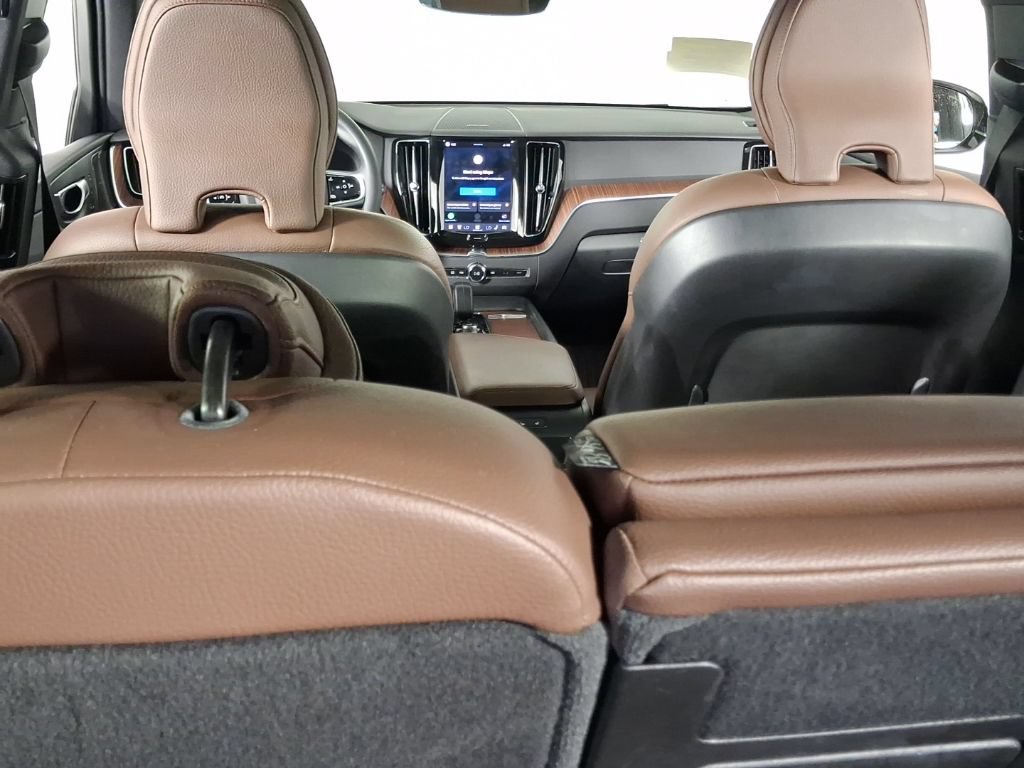 Certified 2023 Volvo XC60 B5 Plus w/ Climate Package AWD/4WD image 15