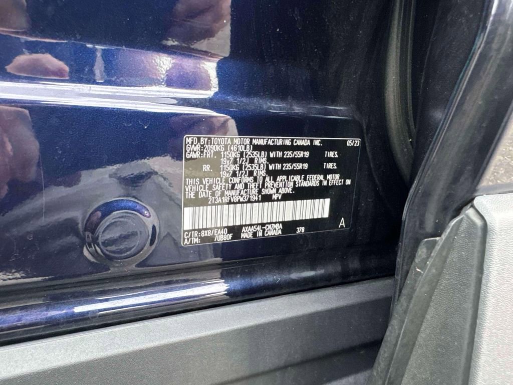 Used 2023 Toyota RAV4 XLE Premium image 10