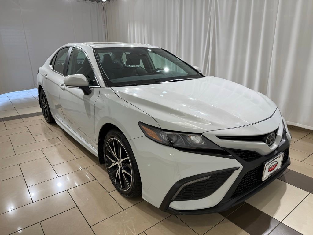 Certified 2024 Toyota Camry SE w/ Cold Weather Package AWD/4WD image 7