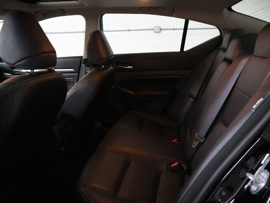 Used 2023 Nissan Altima 2.5 SL image 14