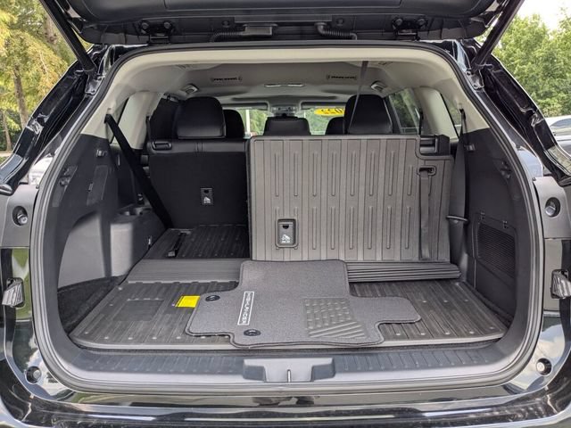 Used 2022 Toyota Highlander XLE FWD image 39