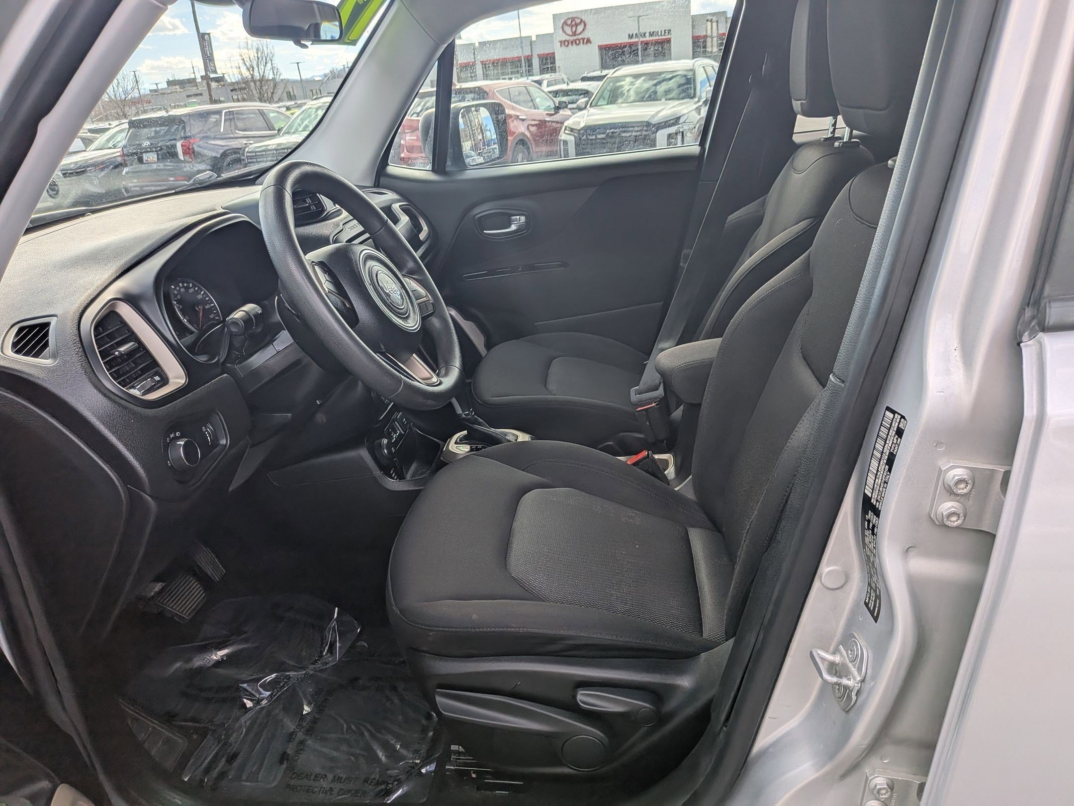 Used 2017 Jeep Renegade Sport w/ Power & Air Group image 26