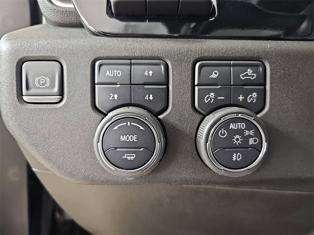 Used 2023 Chevrolet Silverado 1500 High Country w/ High Country Premium Package image 32