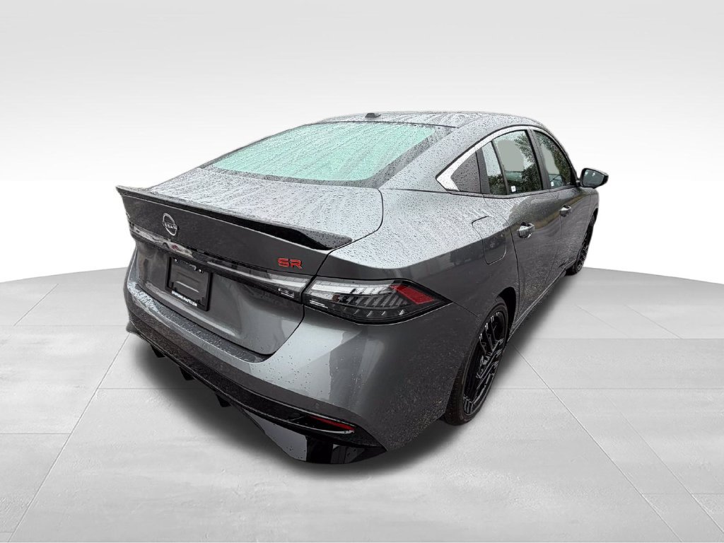 Used 2026 Nissan Sentra SR w/ SR Premium Package FWD image 6