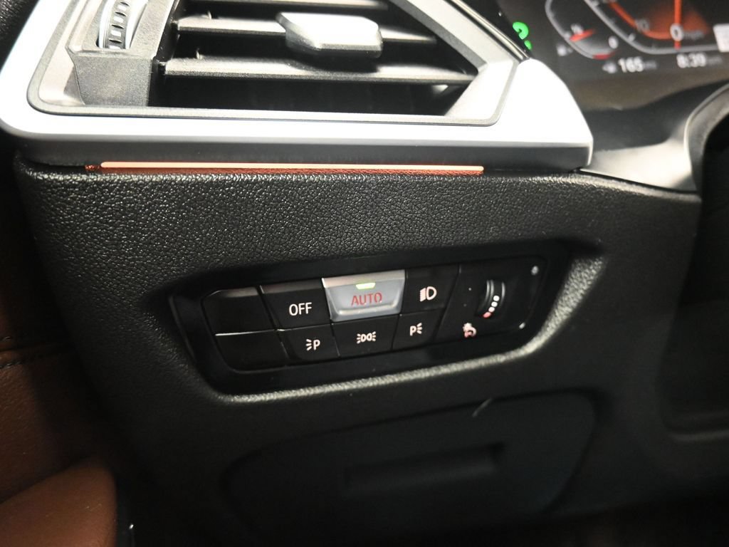 Used 2019 BMW 330i xDrive Sedan w/ Convenience Package AWD/4WD image 26