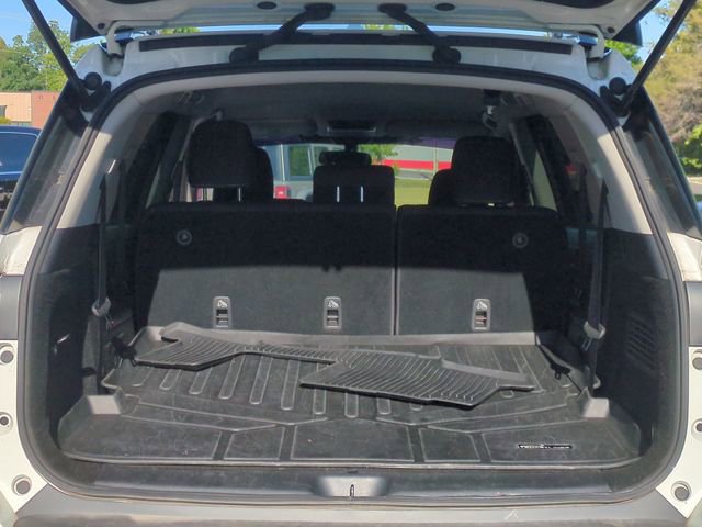 Used 2022 Nissan Pathfinder SV AWD/4WD image 32