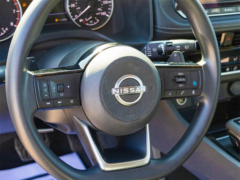 Used 2023 Nissan Rogue SV FWD image 20