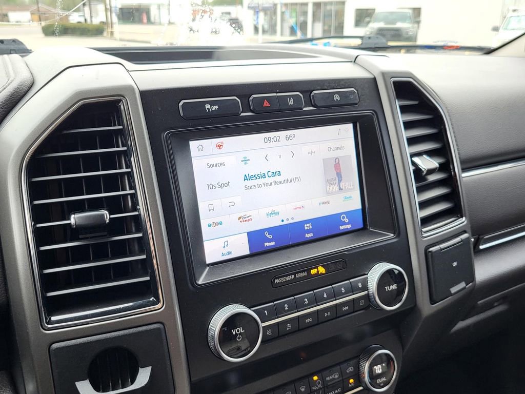 Used 2021 Ford Expedition XLT image 27