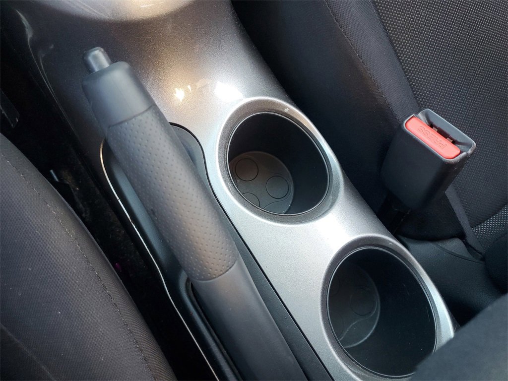 Used 2014 Nissan Juke S image 35