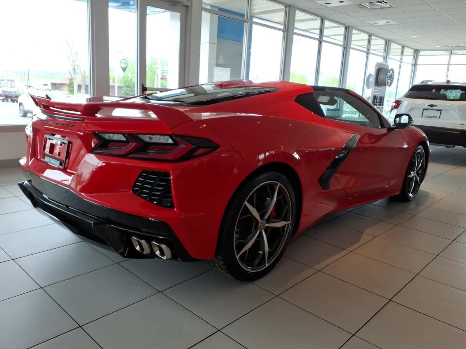 Used 2021 Chevrolet Corvette Stingray Preferred Cpe w/ Z51 Performance Package RWD image 6