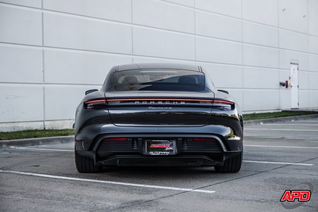 Used 2021 Porsche Taycan 4S w/ Premium Package image 17