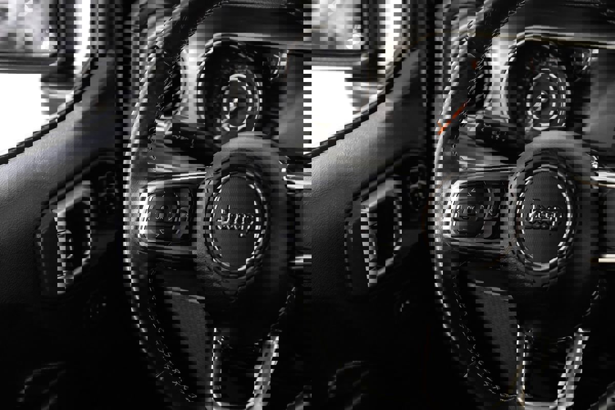 Used 2020 Jeep Gladiator Sport w/ Quick Order Package 24S image 18