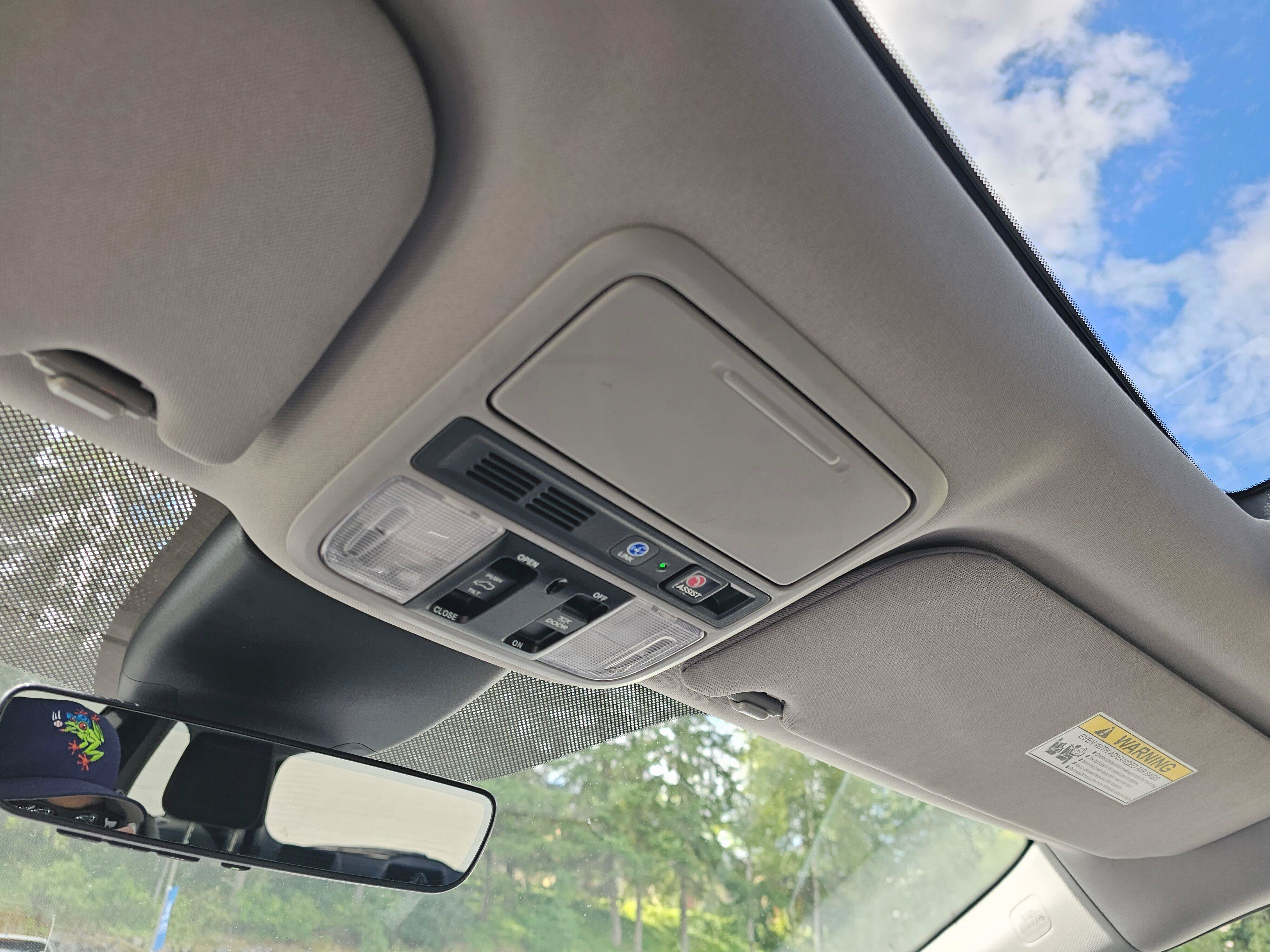 Used 2023 Honda Odyssey Elite image 33
