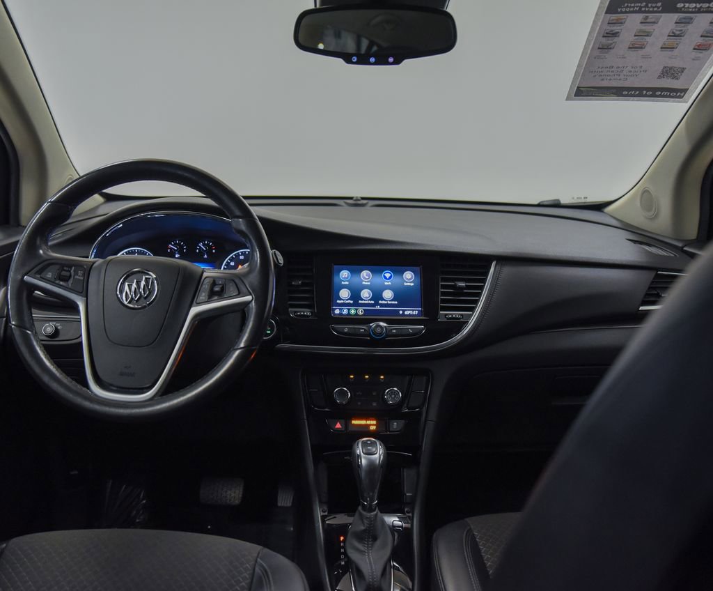 Used 2022 Buick Encore Preferred AWD/4WD image 27