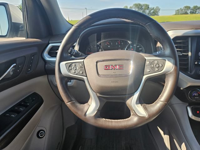 Used 2023 GMC Acadia SLT w/ Preferred Package FWD image 14