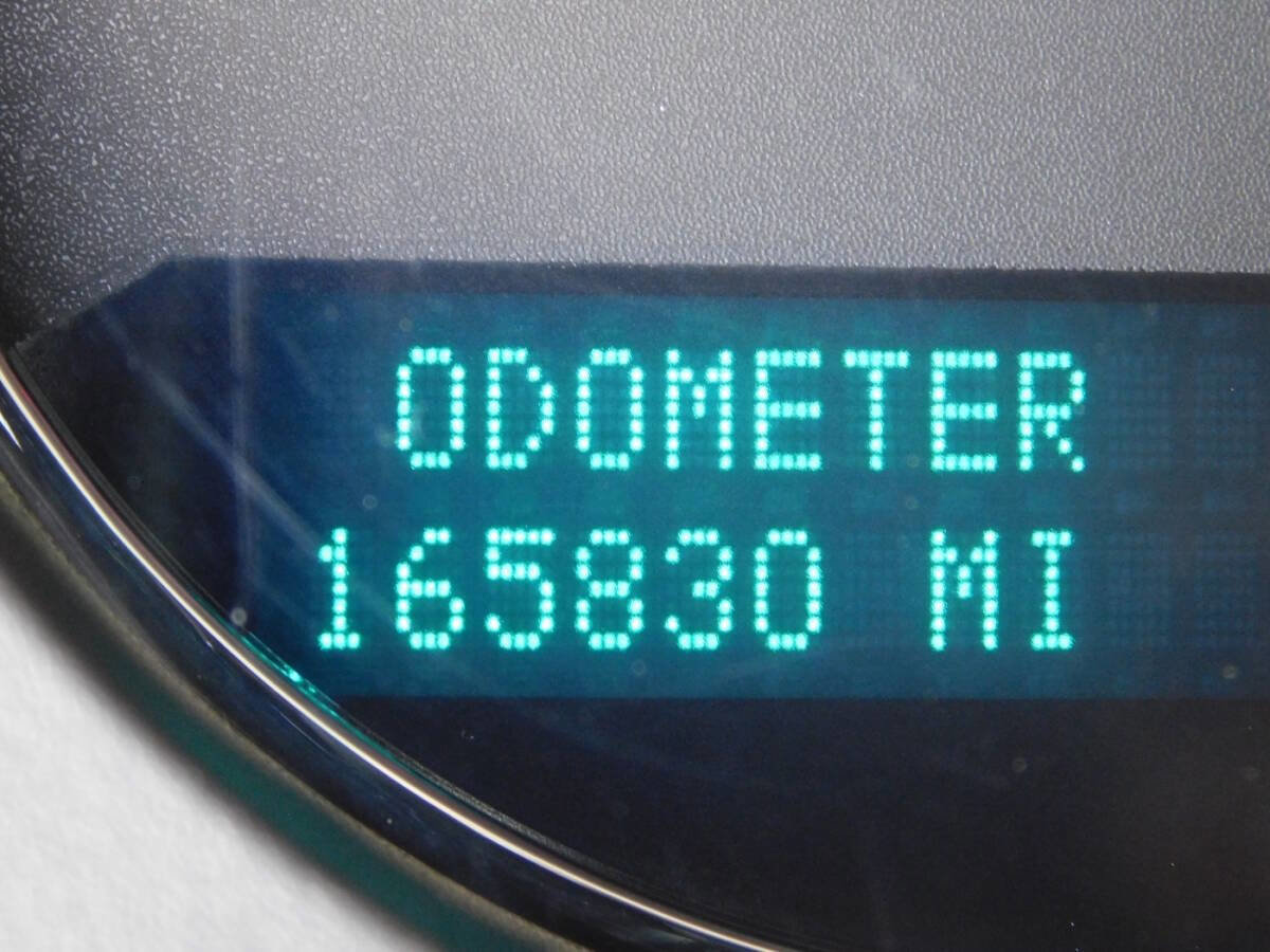 Used 2014 Chevrolet Suburban LTZ image 12