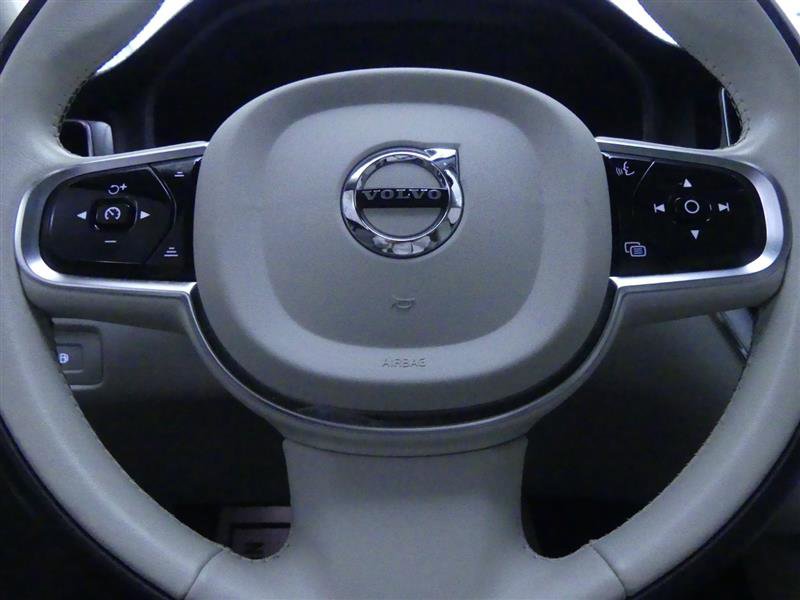 Used 2024 Volvo XC60 T8 Ultimate image 10