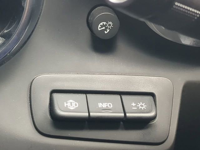 Used 2020 Chevrolet Camaro ZL1 image 26