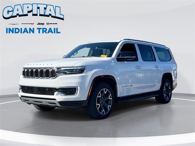 Used 2024 Jeep Wagoneer L Series III w/ Flexible Seating Group image 1