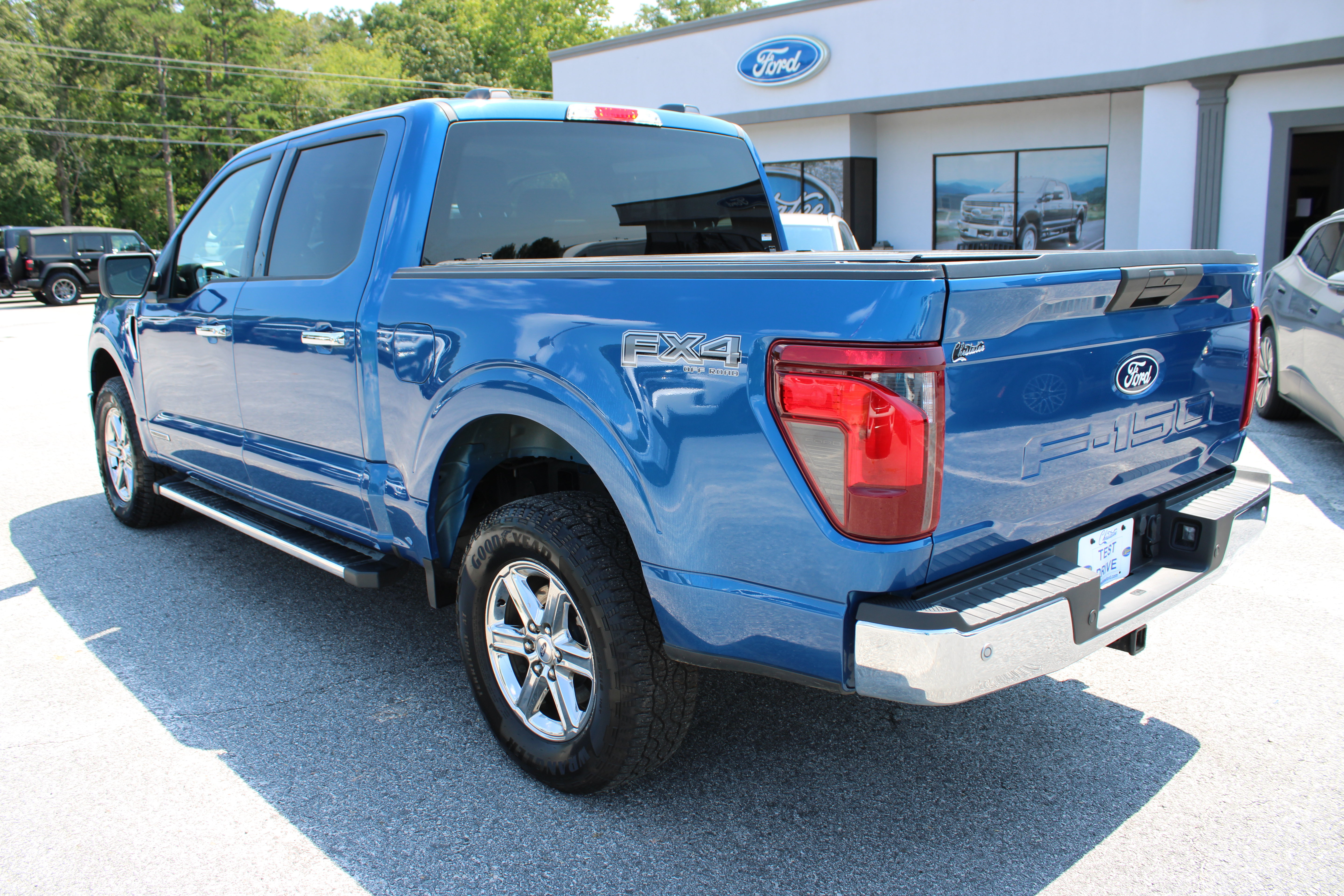 Used 2025 Ford F150 XLT w/ Equipment Group 301A Standard AWD/4WD image 8
