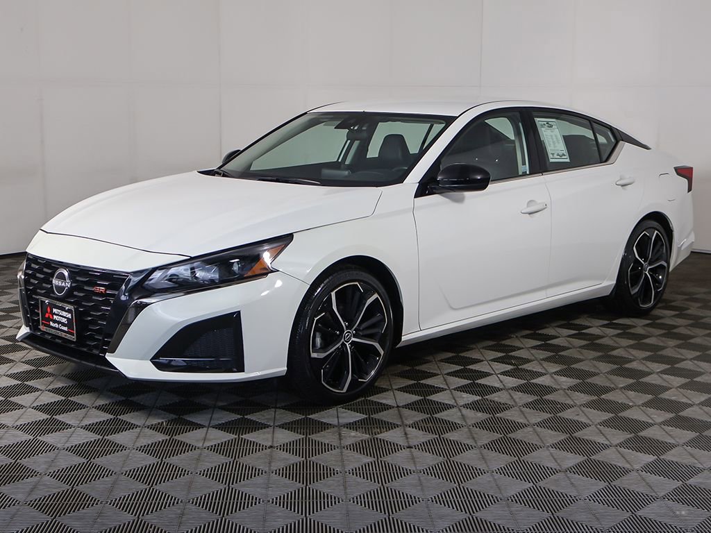 Used 2024 Nissan Altima 2.5 SR image 5