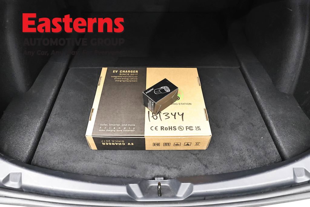 Used 2023 Tesla Model 3 Standard Range image 9