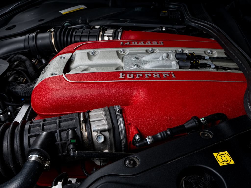 Certified 2021 Ferrari 812 GTS RWD image 41