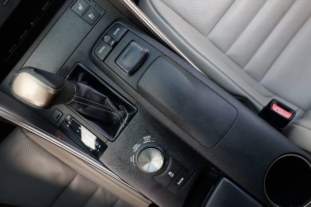 Used 2015 Lexus IS 350 w/ F-Sport Package RWD image 39