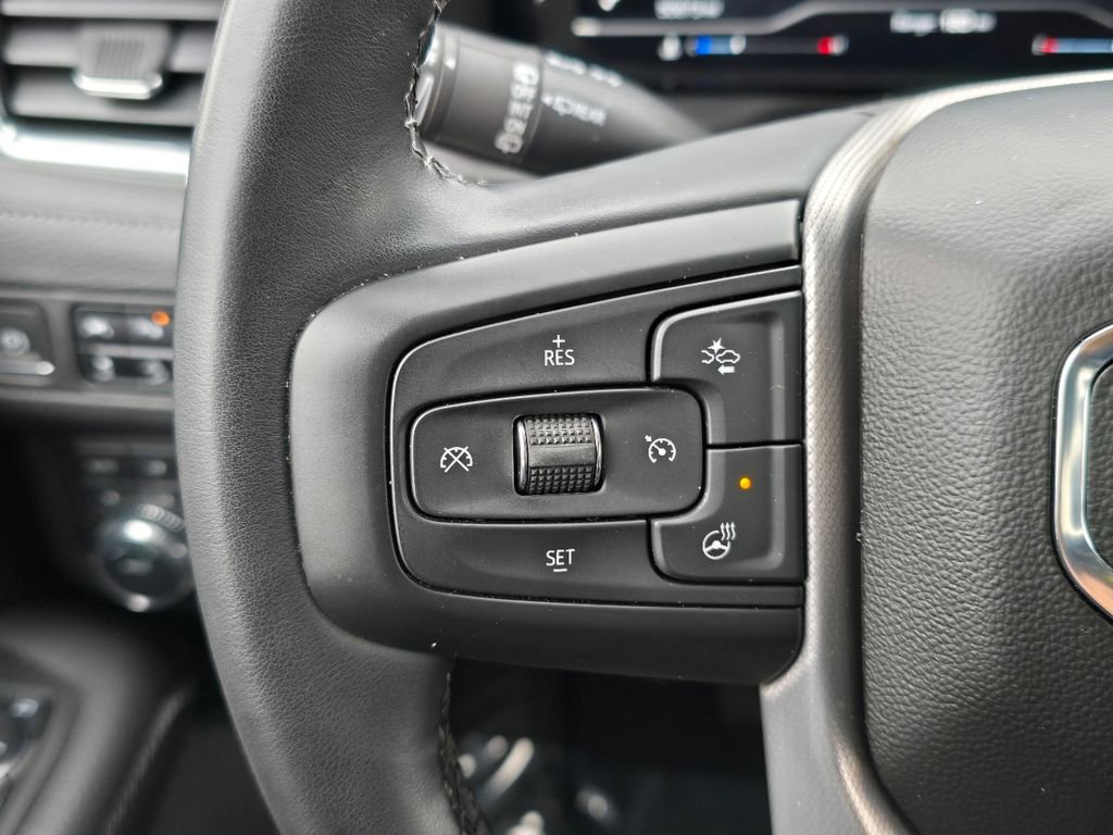 Certified 2023 GMC Yukon Denali image 18