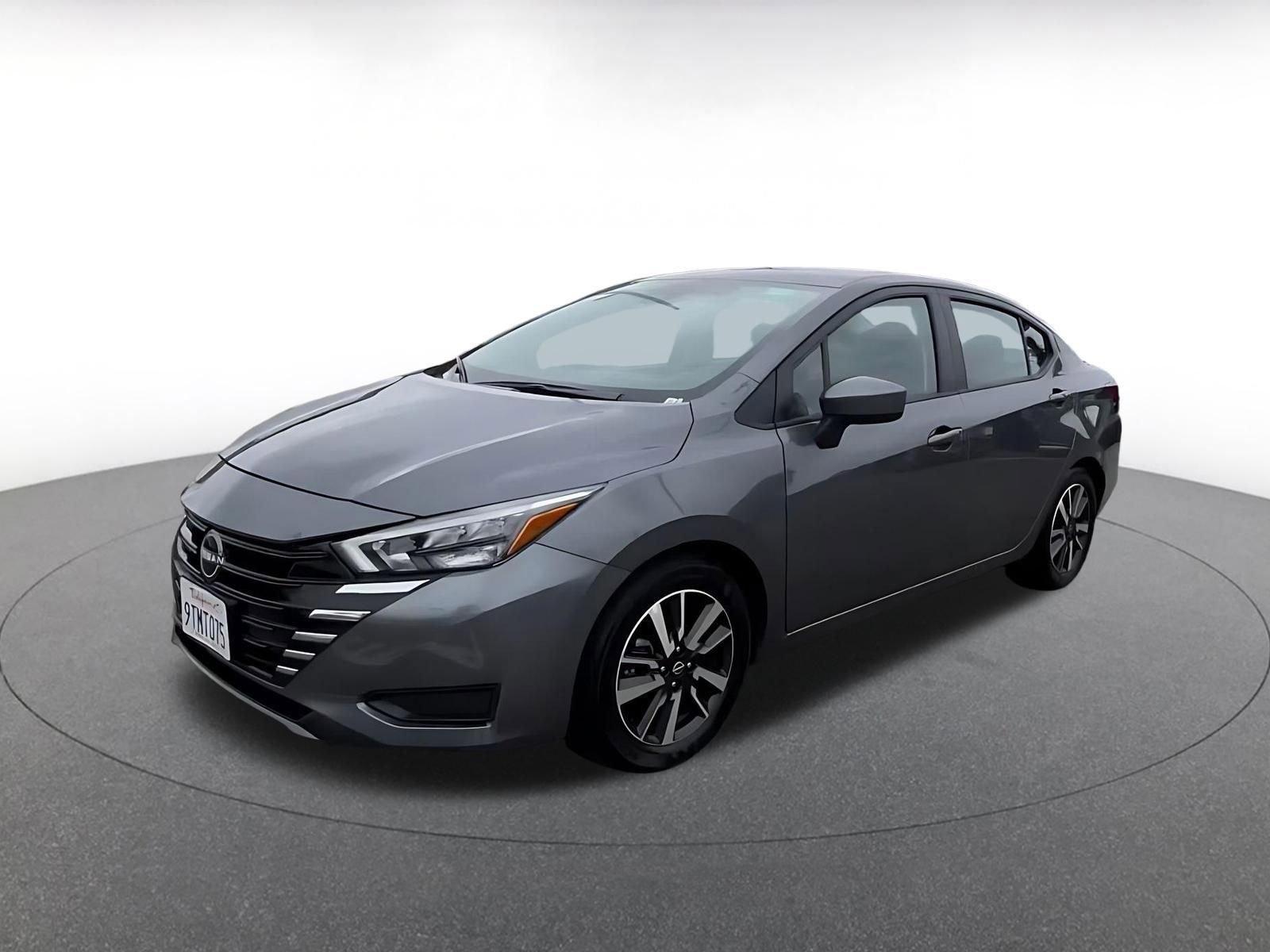 Used 2025 Nissan Versa SV FWD image 7