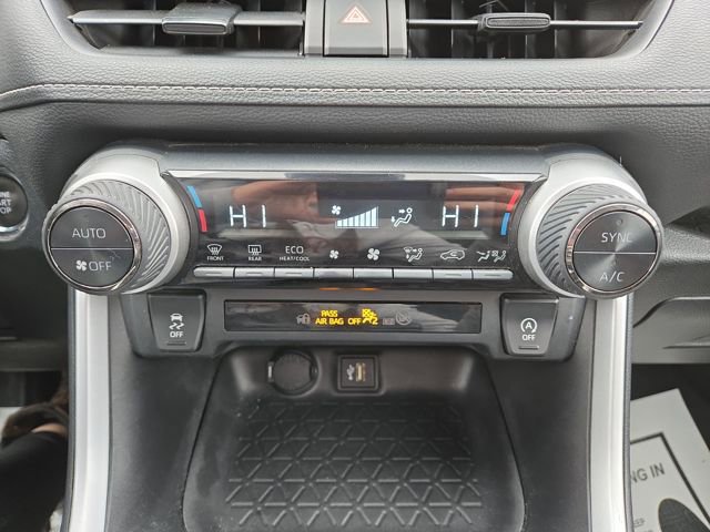 Used 2023 Toyota RAV4 XLE AWD/4WD image 24