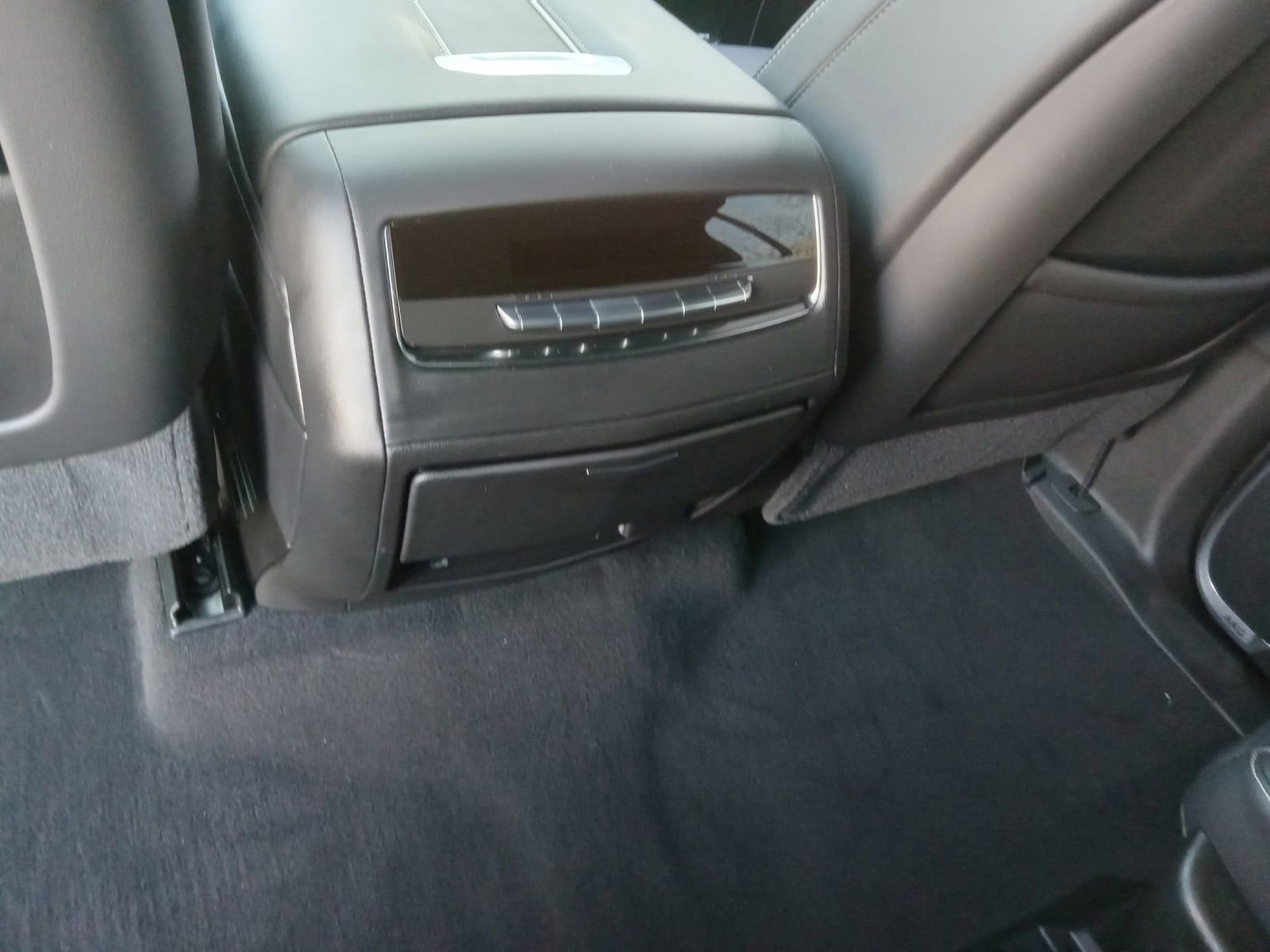 Used 2021 Cadillac Escalade ESV Luxury image 23