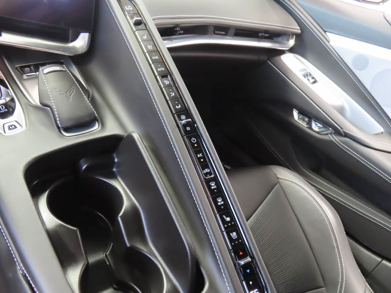 Used 2020 Chevrolet Corvette Stingray Premium Conv w/ 3LT Preferred Equipment Group RWD image 14