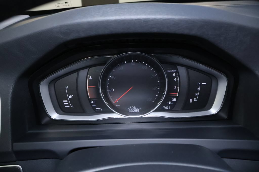 Used 2018 Volvo V60 T5 Cross Country AWD/4WD image 20
