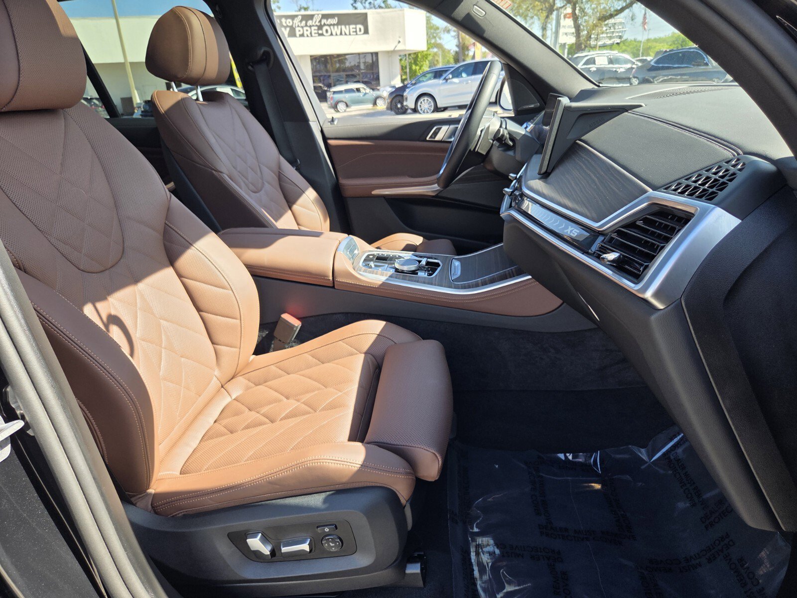 Used 2025 BMW X5 xDrive50e image 17