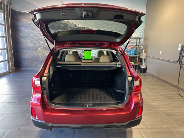 Used 2016 Subaru Outback 2.5i Limited AWD/4WD image 30