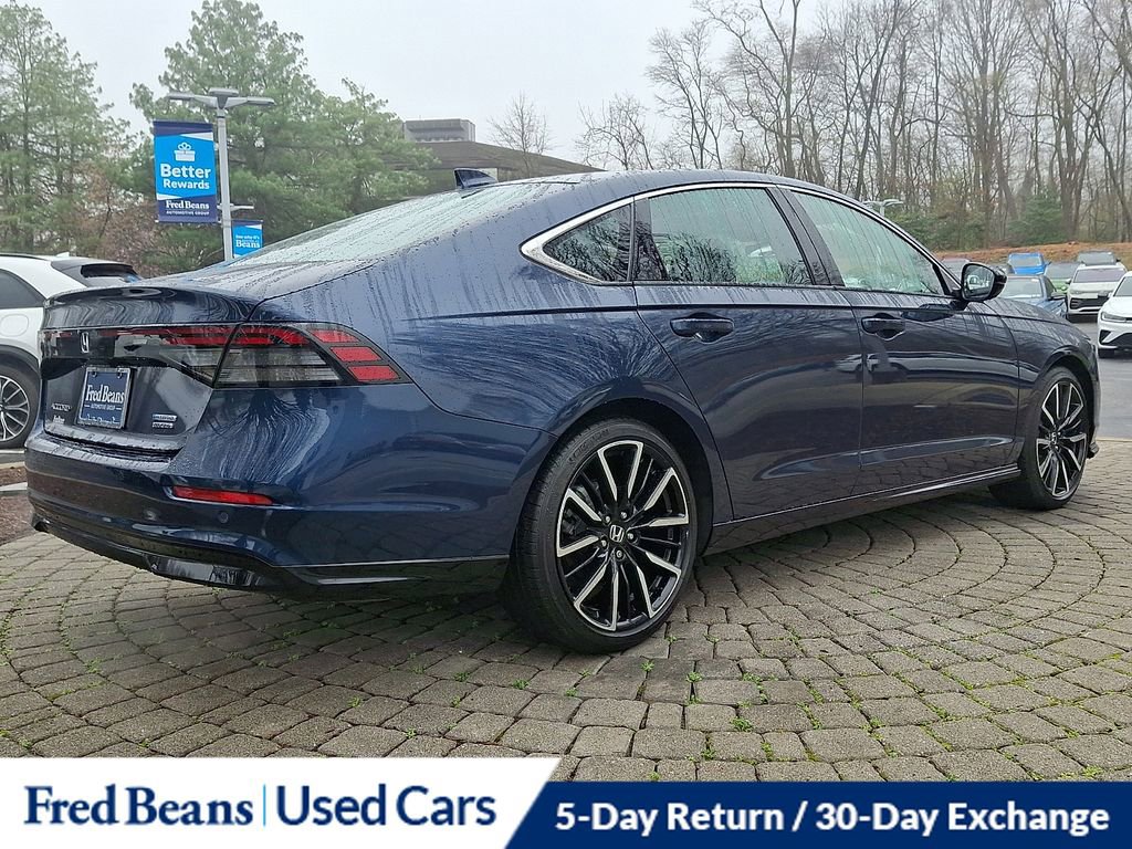 Used 2024 Honda Accord Touring image 6