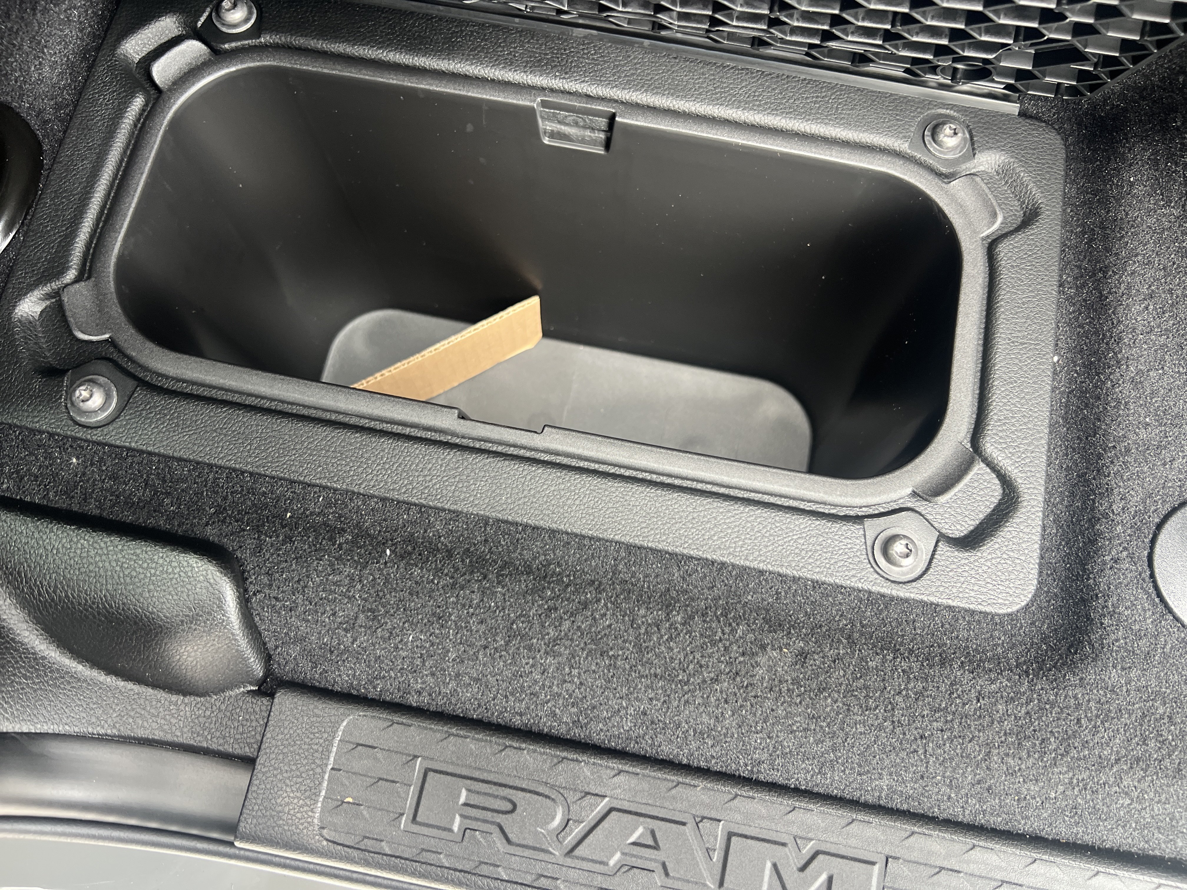 New 2027 RAM 2500 Laramie AWD/4WD image 19