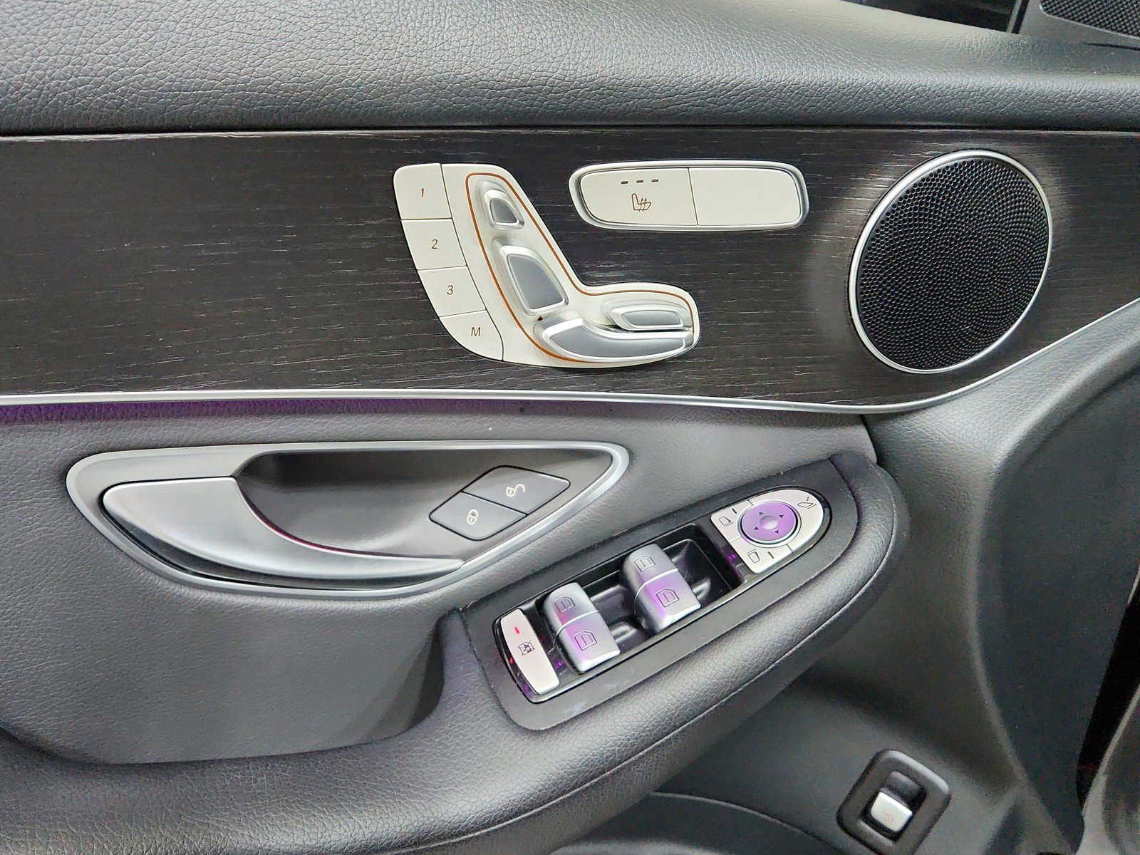 Certified 2022 Mercedes-Benz GLC 300 image 25