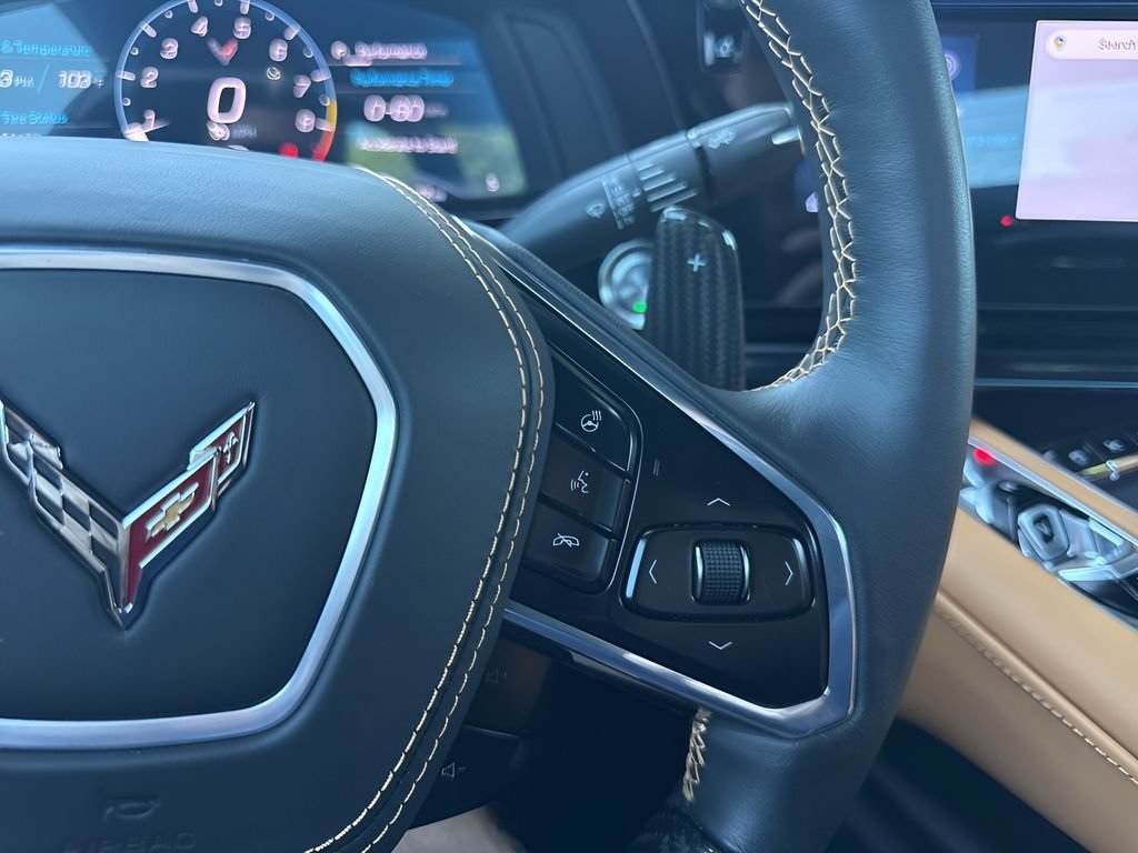 Used 2025 Chevrolet Corvette Z06 w/ Stealth Interior Trim Package RWD image 18