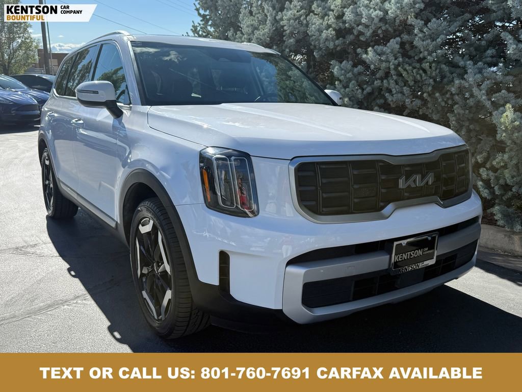 Used 2025 Kia Telluride S image 12